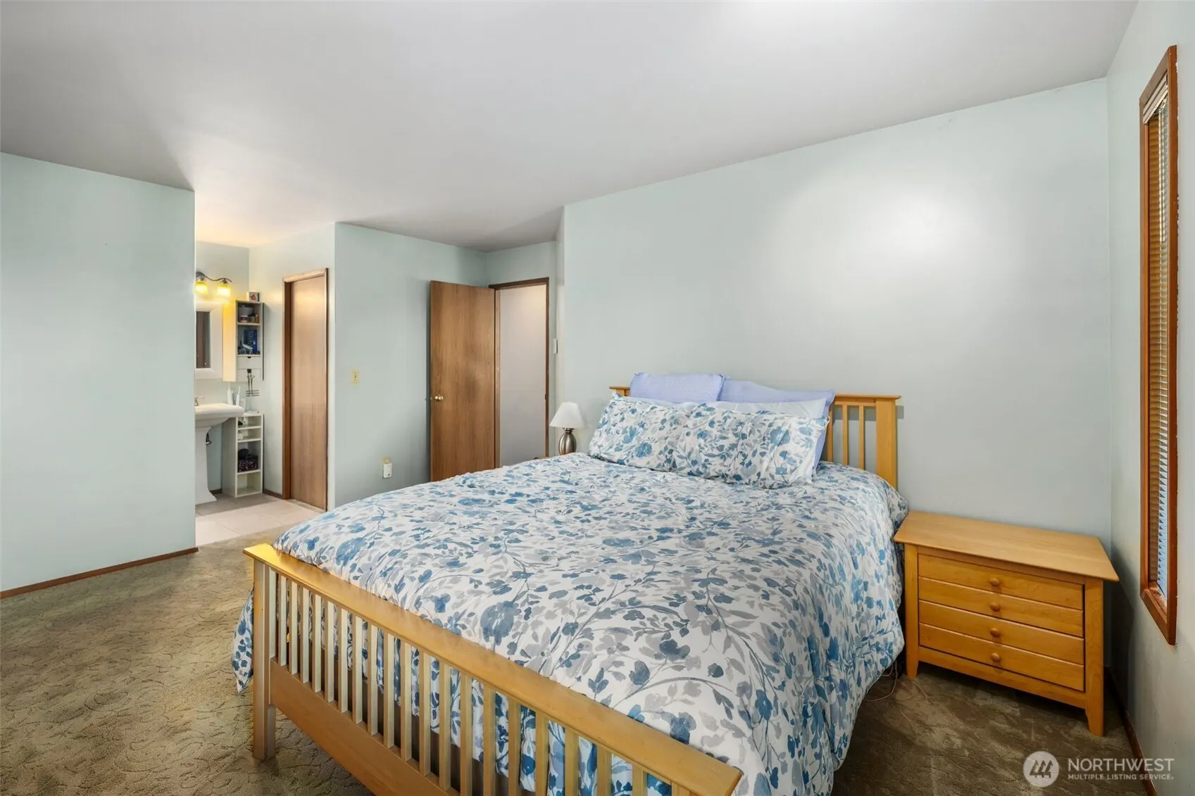 13941 NE 85th Street , Redmond, WA 98052