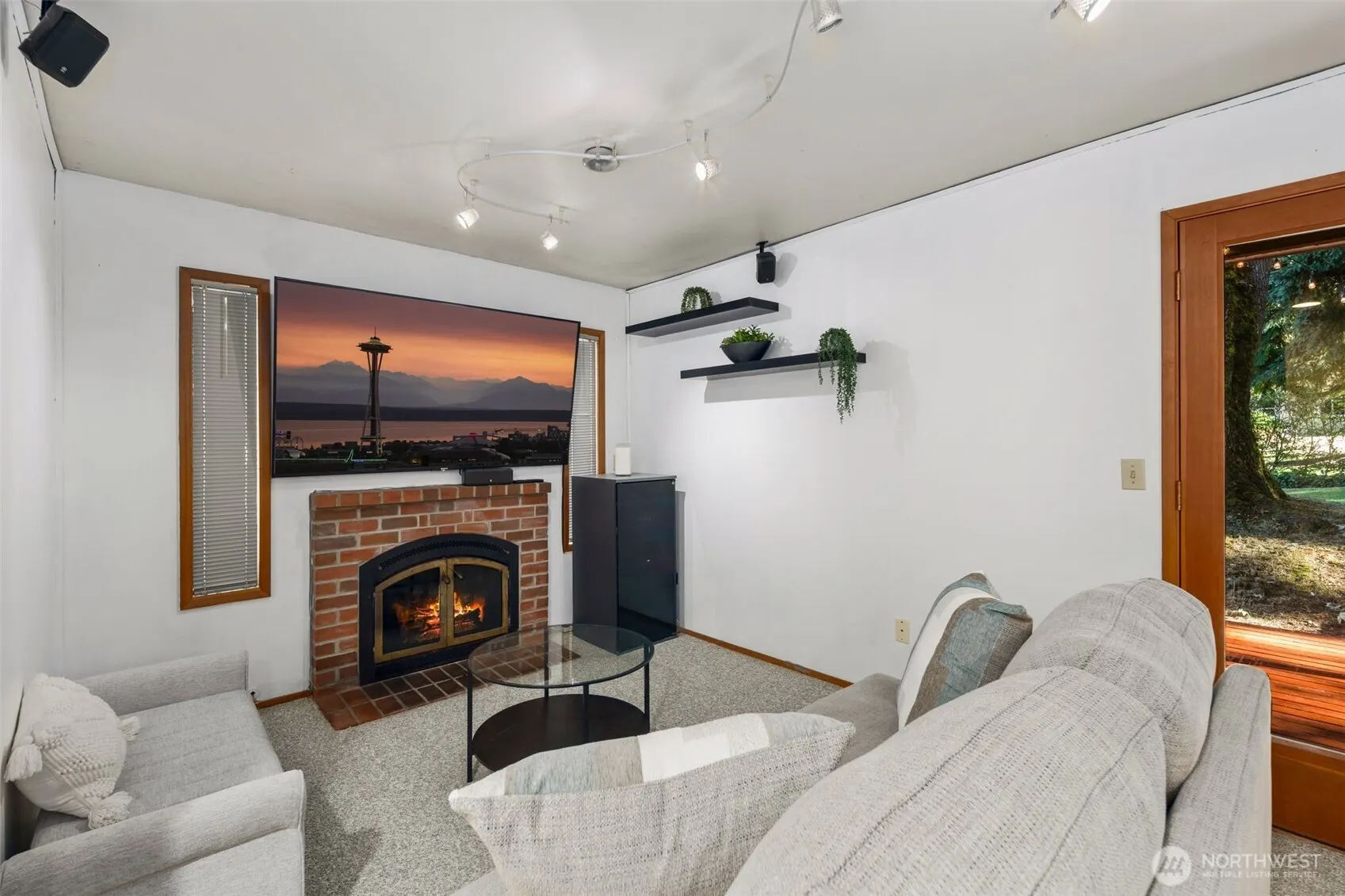 13941 NE 85th Street , Redmond, WA 98052