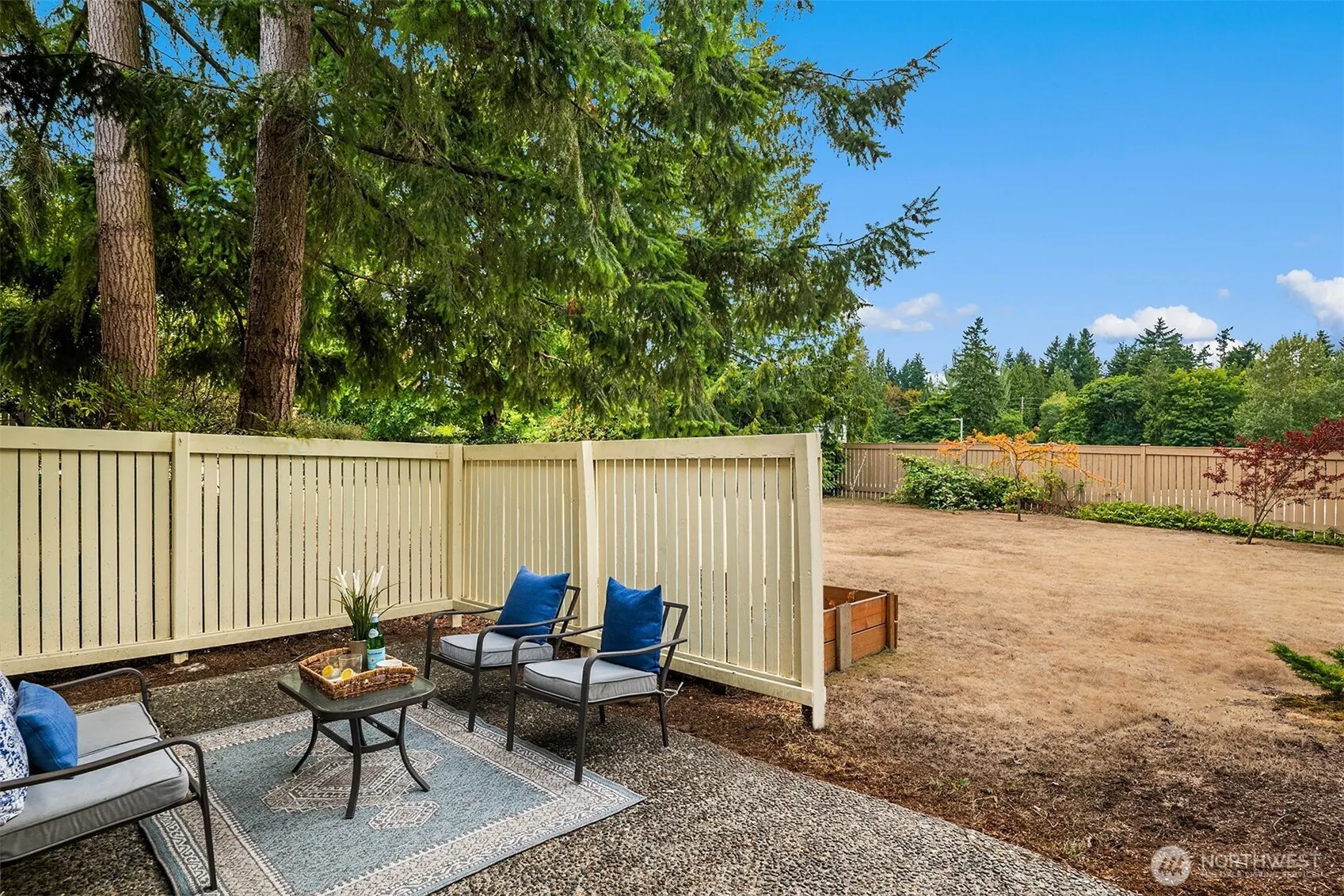 6423 156th Place NE, Redmond, WA 98052