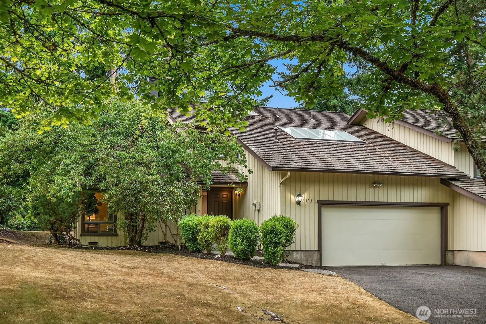 6423 156th Place NE, Redmond, WA 98052