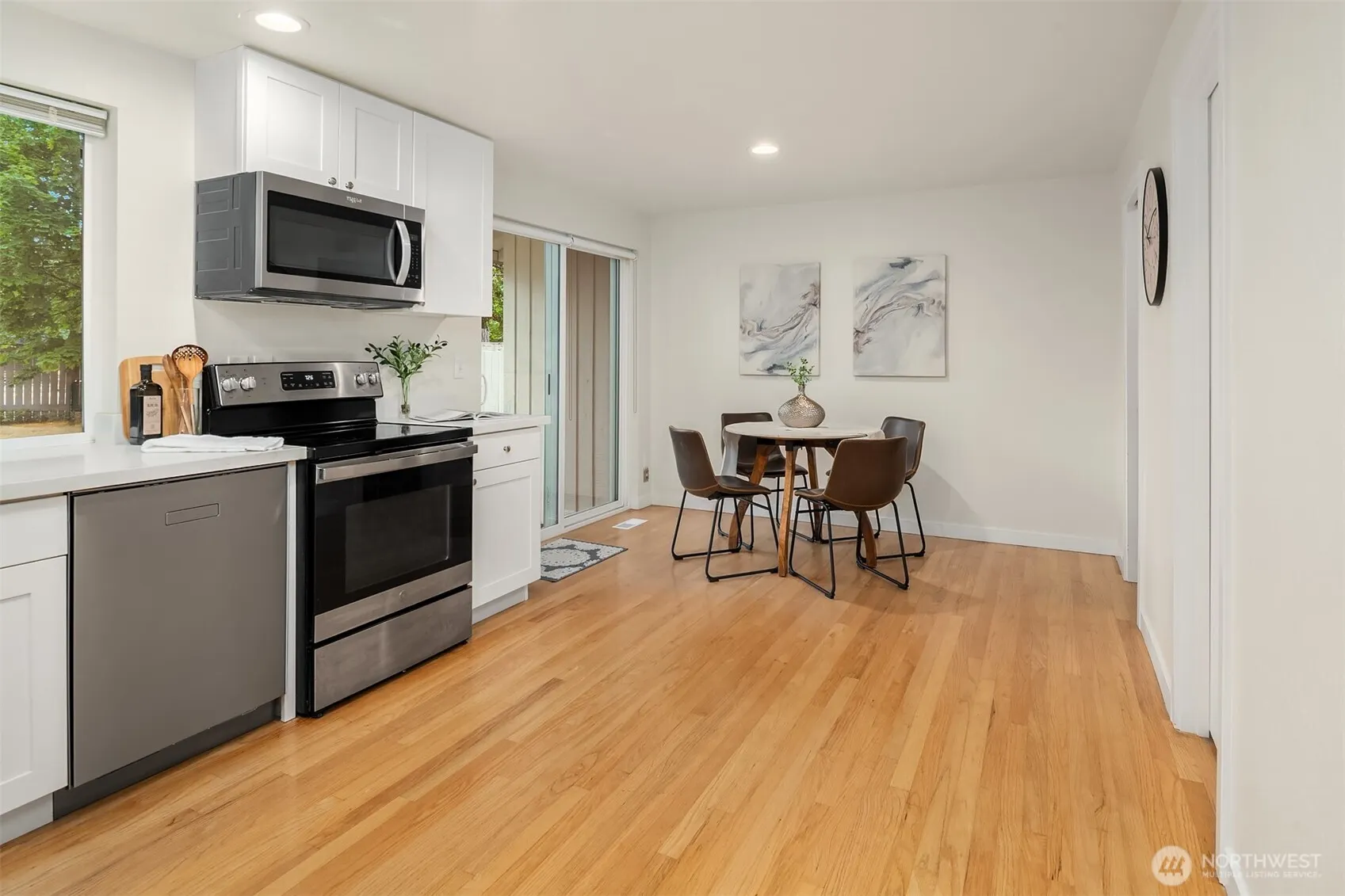 6423 156th Place NE, Redmond, WA 98052