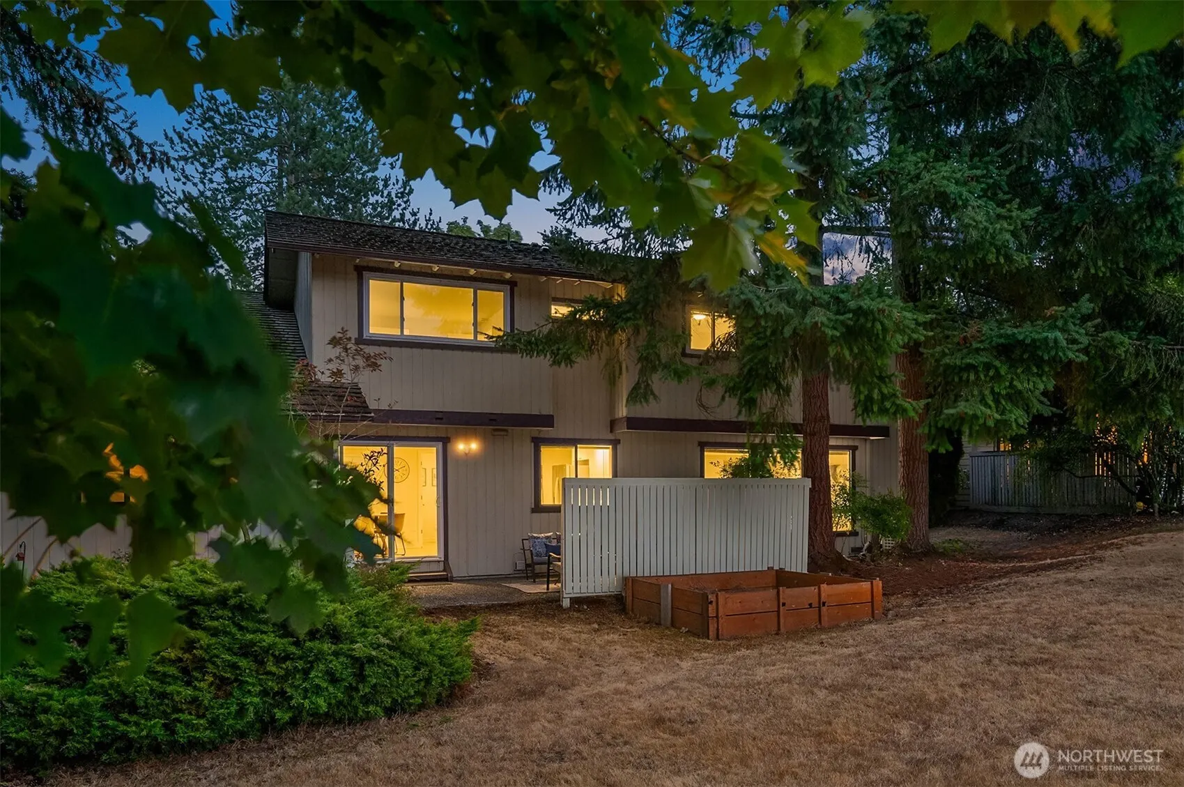 6423 156th Place NE, Redmond, WA 98052