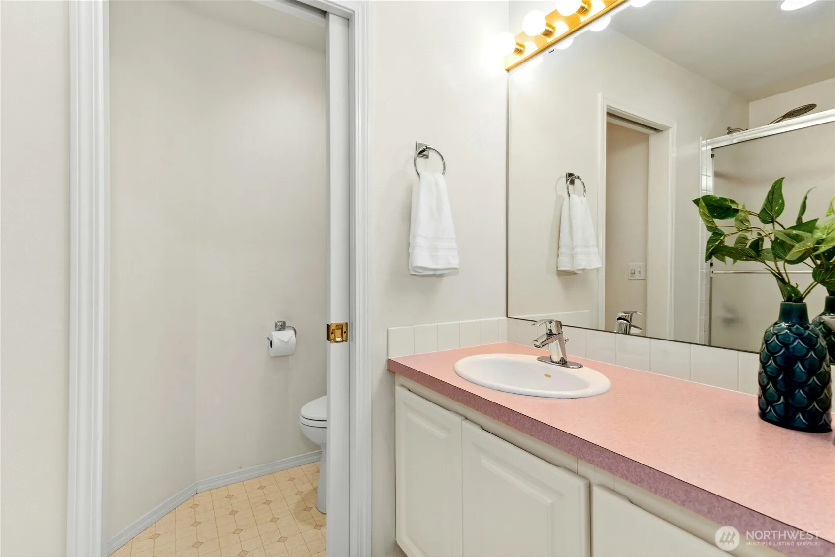 23621 7th Avenue W, Bothell, WA 98021