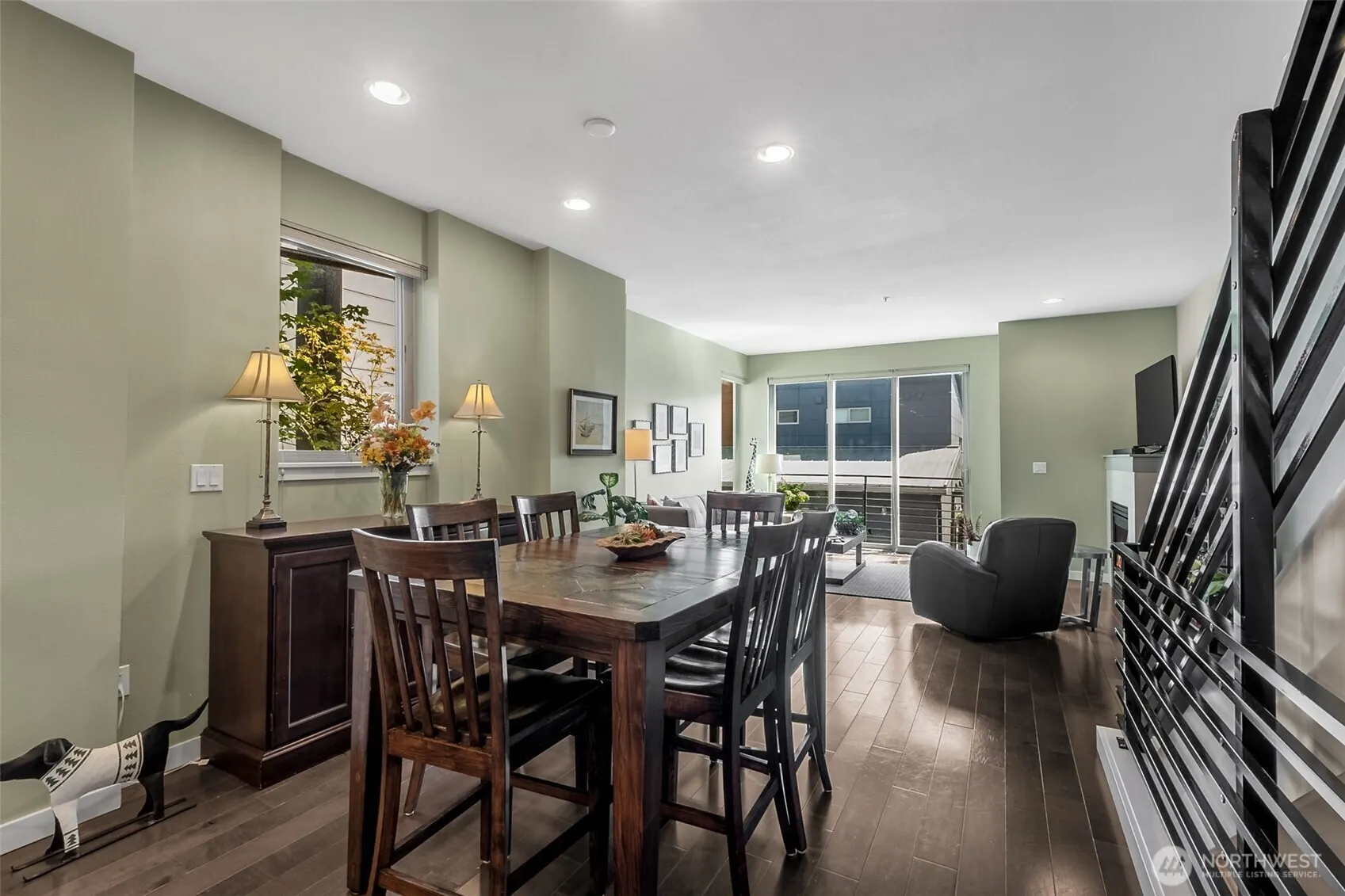 4261 213 Place SE #43, Issaquah, WA 98029-9700