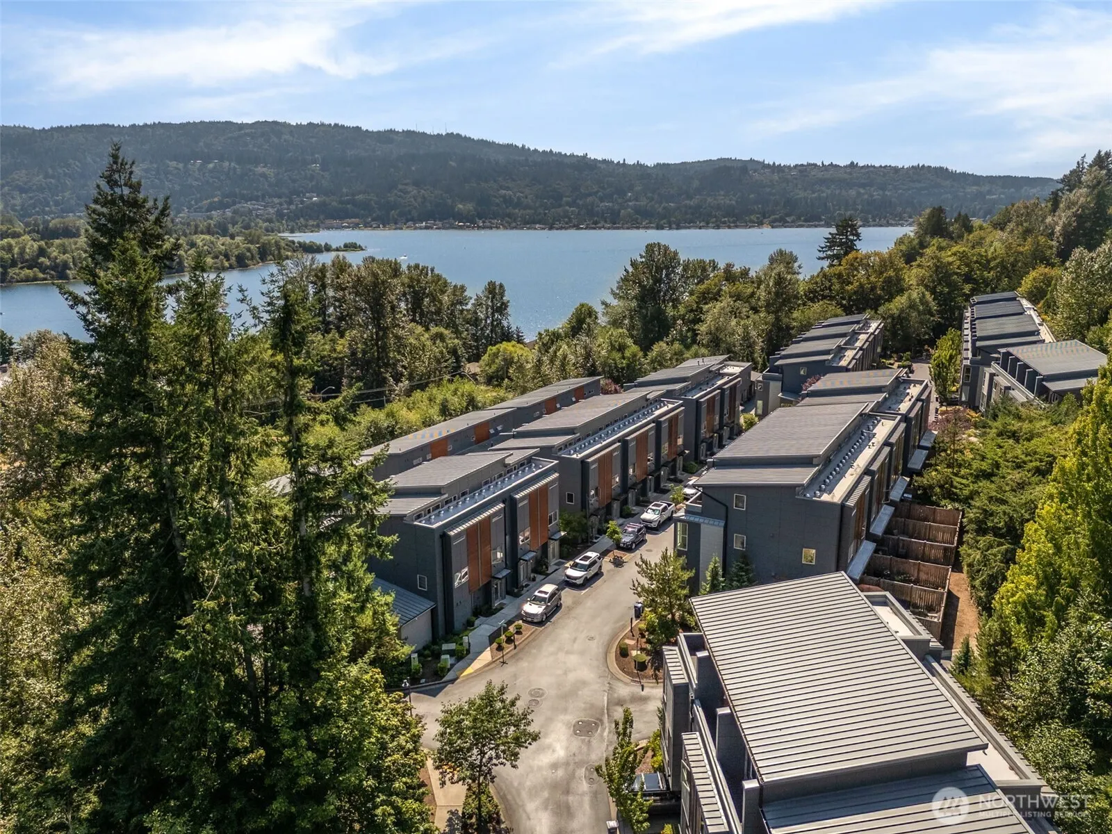 4261 213 Place SE #43, Issaquah, WA 98029-9700