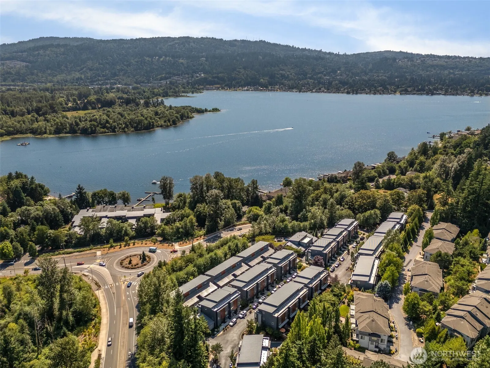 4261 213 Place SE #43, Issaquah, WA 98029-9700