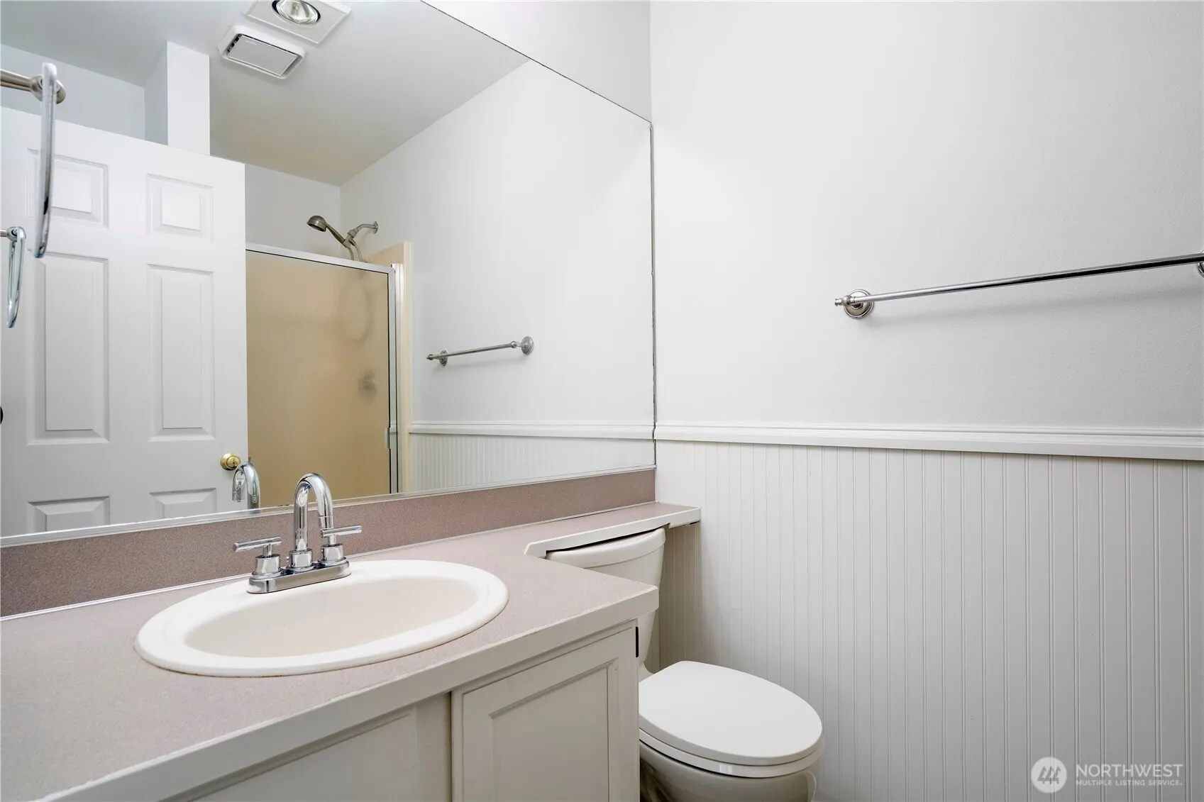 12323 NE 97th St #E, Kirkland, WA 98033