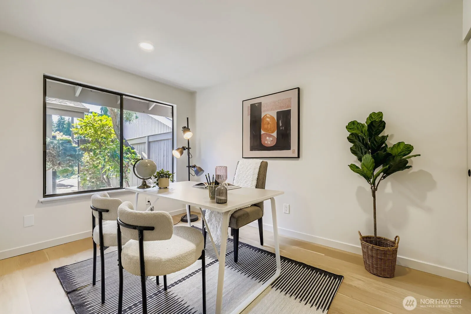 14208 NE 2nd Place , Bellevue, WA 98007