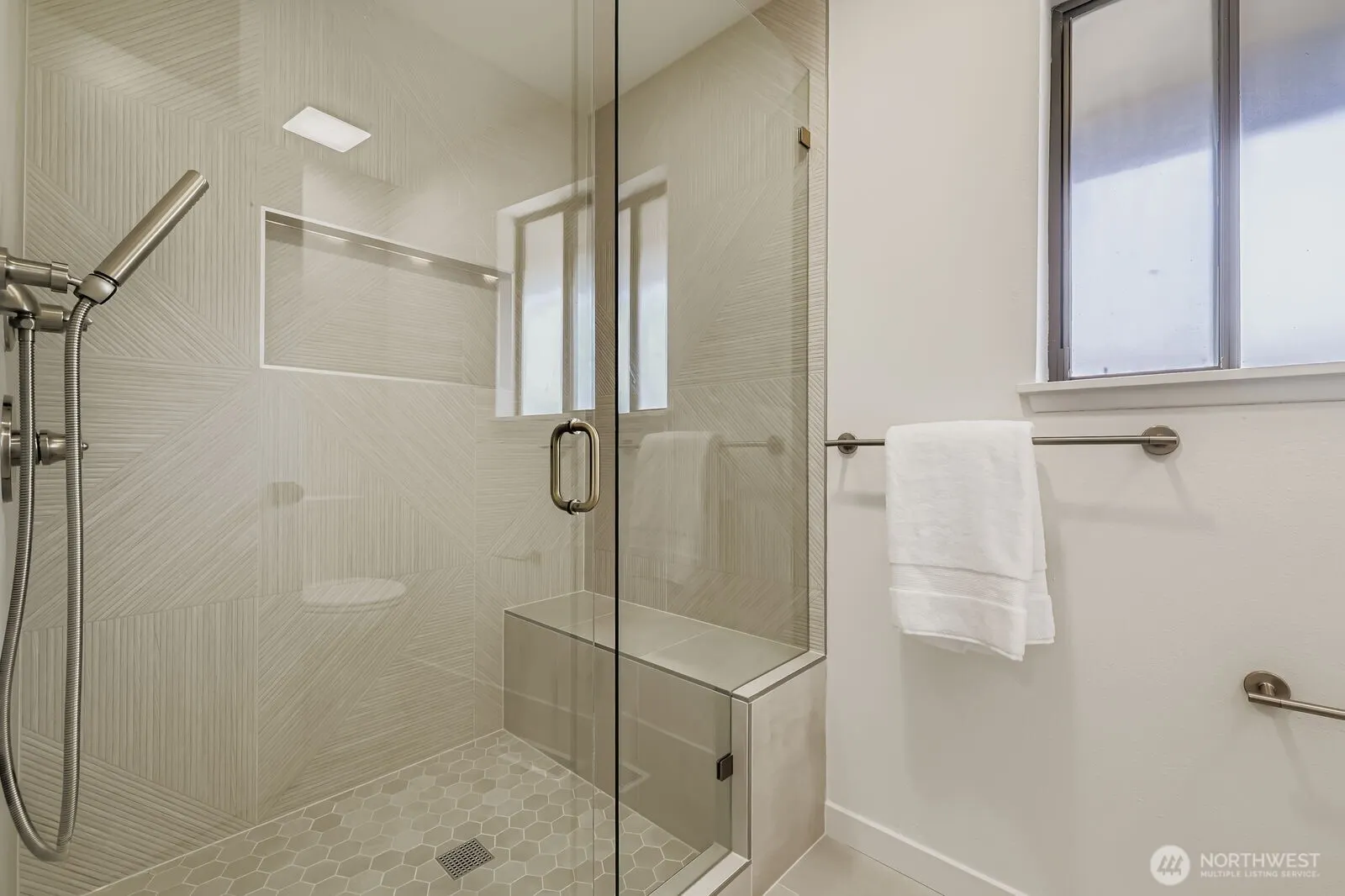 14208 NE 2nd Place , Bellevue, WA 98007