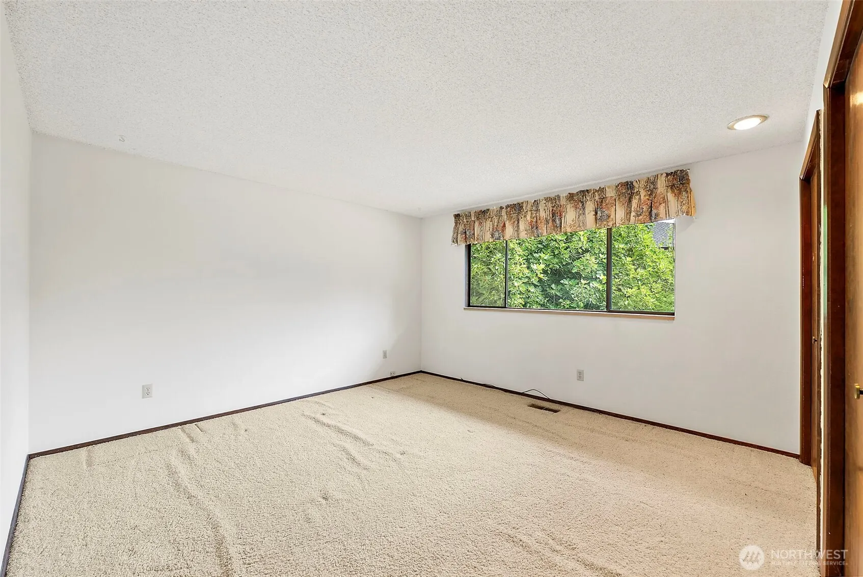 24324 138th Avenue SE, Kent, WA 98042