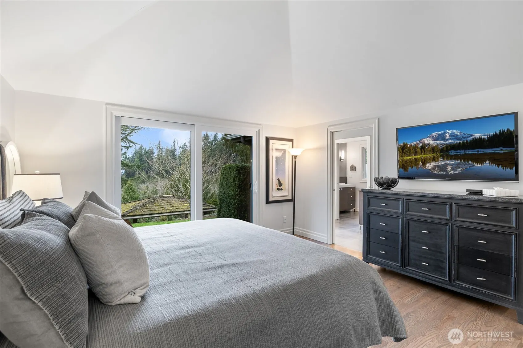 20230 NE 38th Court , Sammamish, WA 98074