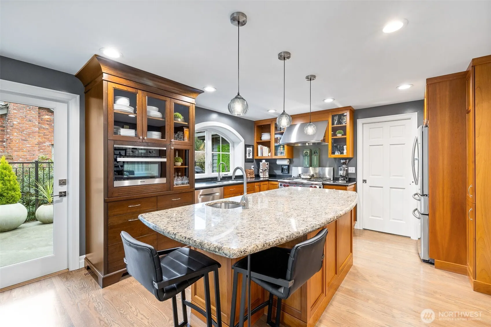 20230 NE 38th Court , Sammamish, WA 98074