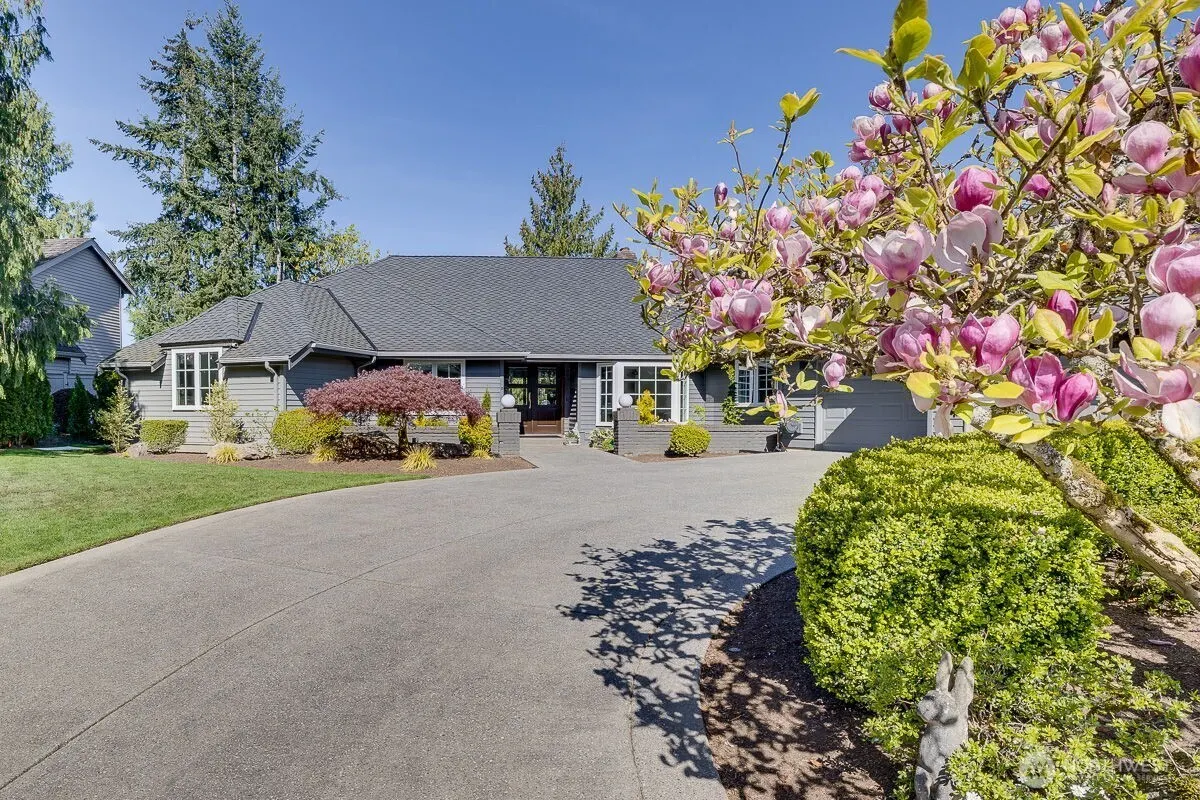20230 NE 38th Court , Sammamish, WA 98074