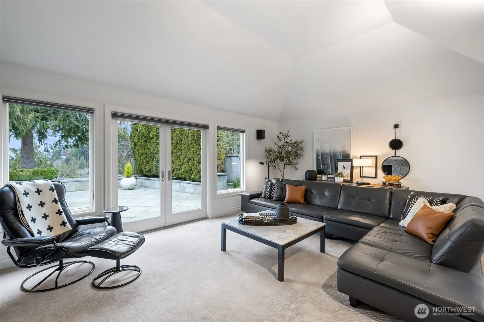 20230 NE 38th Court , Sammamish, WA 98074