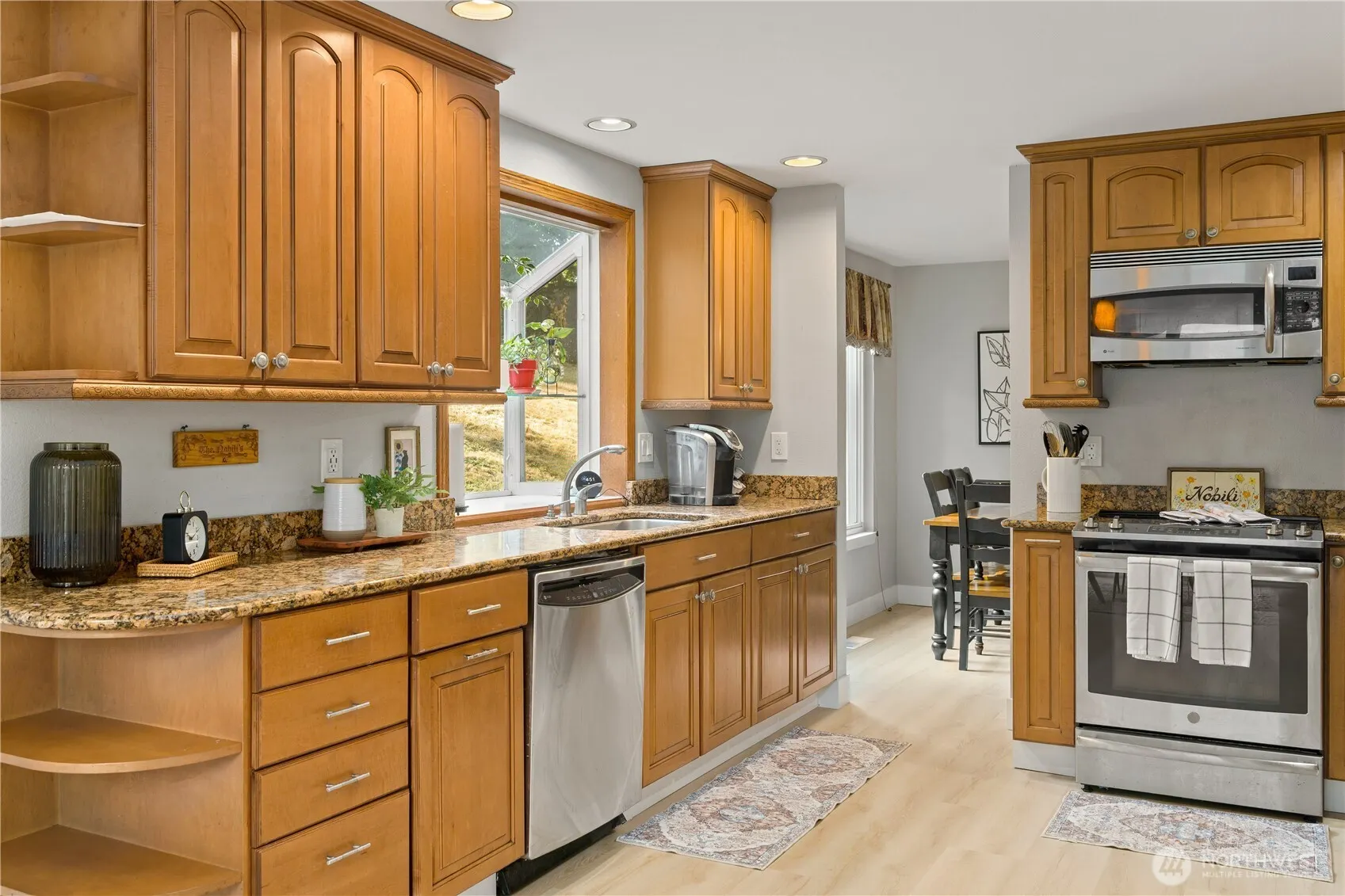 29521 215th Avenue SE, Kent, WA 98042