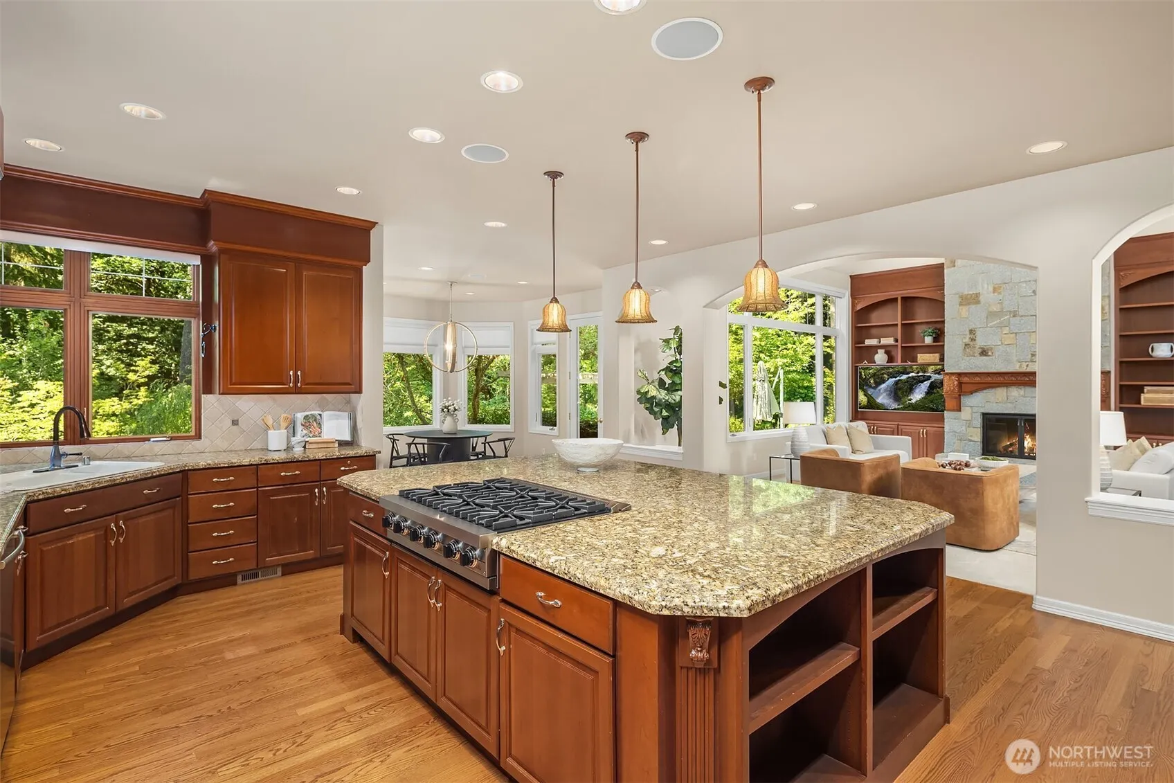 20546 NE 126th Way , Woodinville, WA 98077