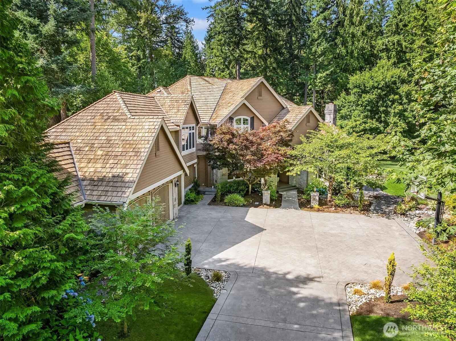 20546 NE 126th Way , Woodinville, WA 98077