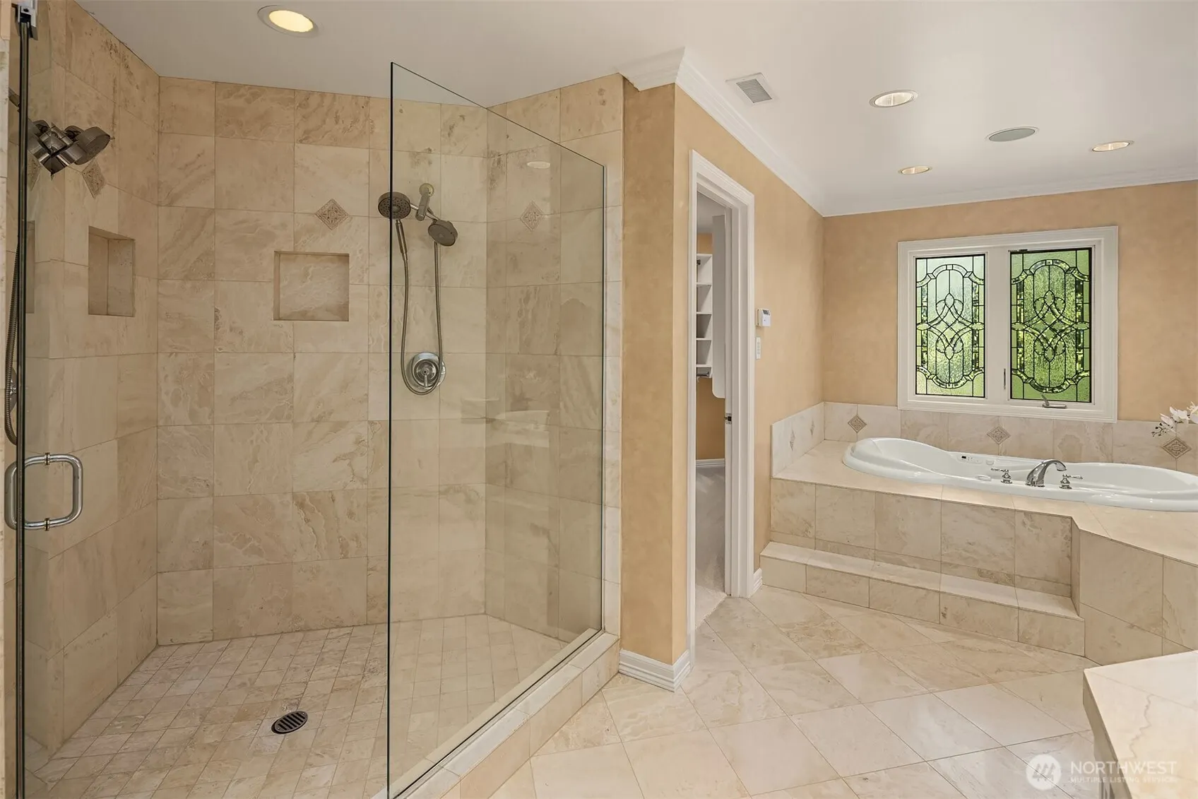 20546 NE 126th Way , Woodinville, WA 98077