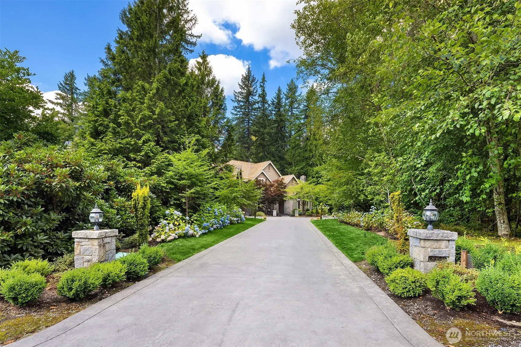 20546 NE 126th Way , Woodinville, WA 98077