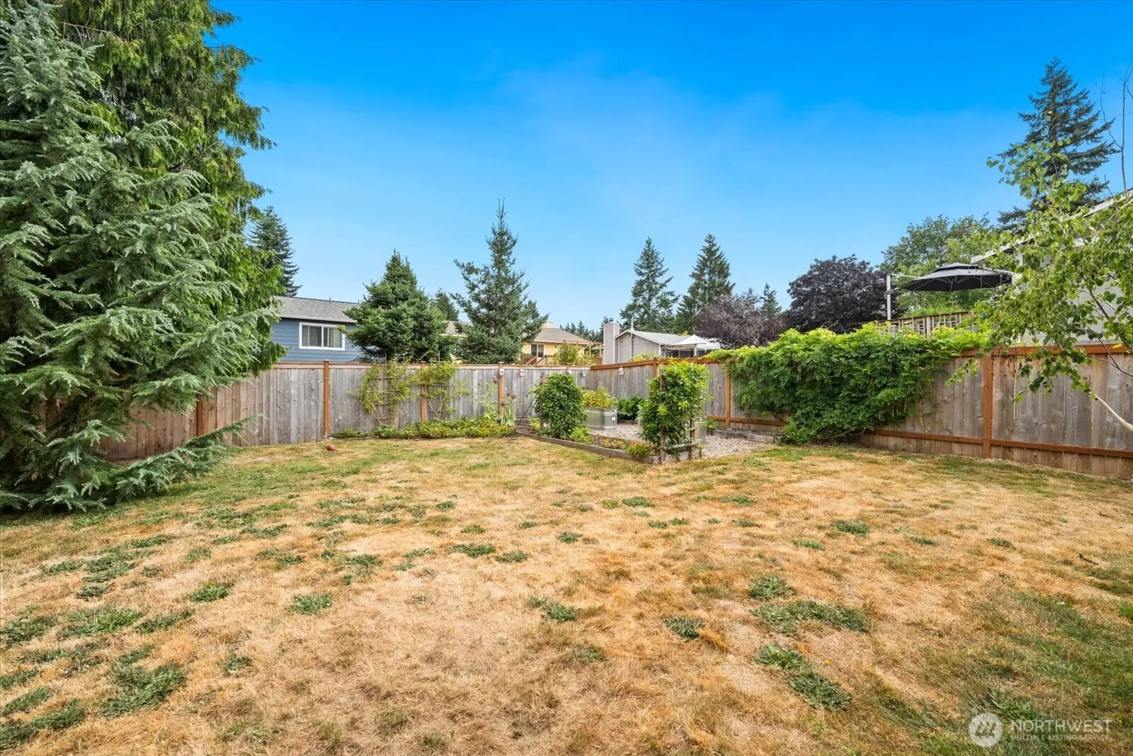 9008 NE 138 Place , Kirkland, WA 98034