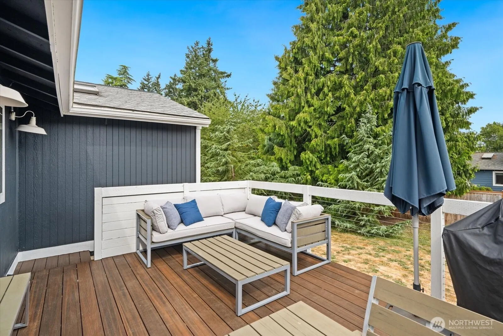 9008 NE 138 Place , Kirkland, WA 98034
