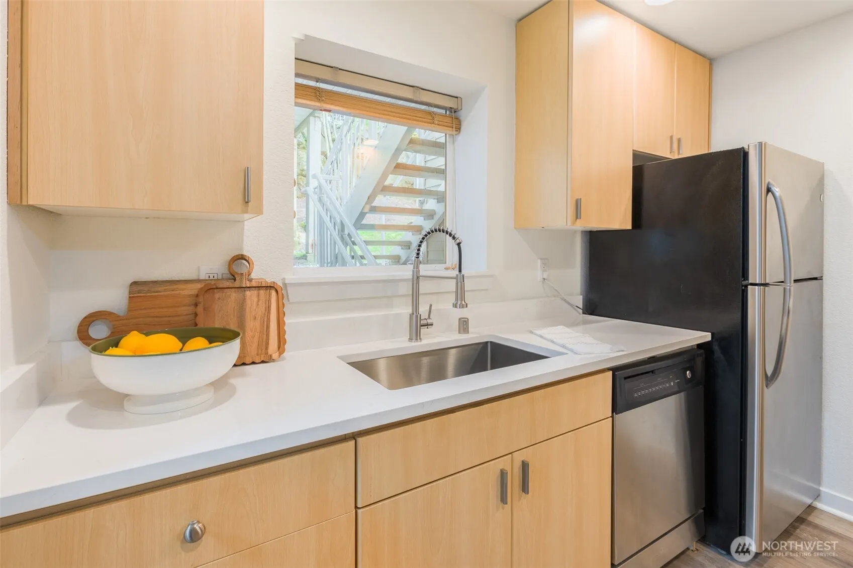 16101 Bothell Everett Hwy #E103, Mill Creek, WA 98012