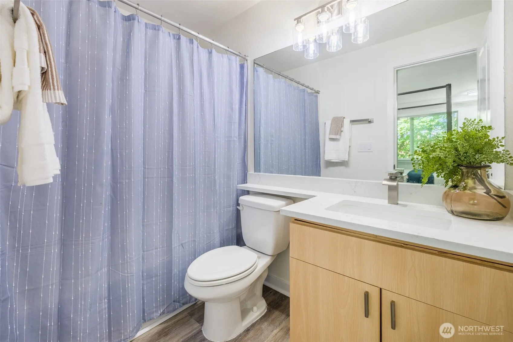 16101 Bothell Everett Hwy #E103, Mill Creek, WA 98012