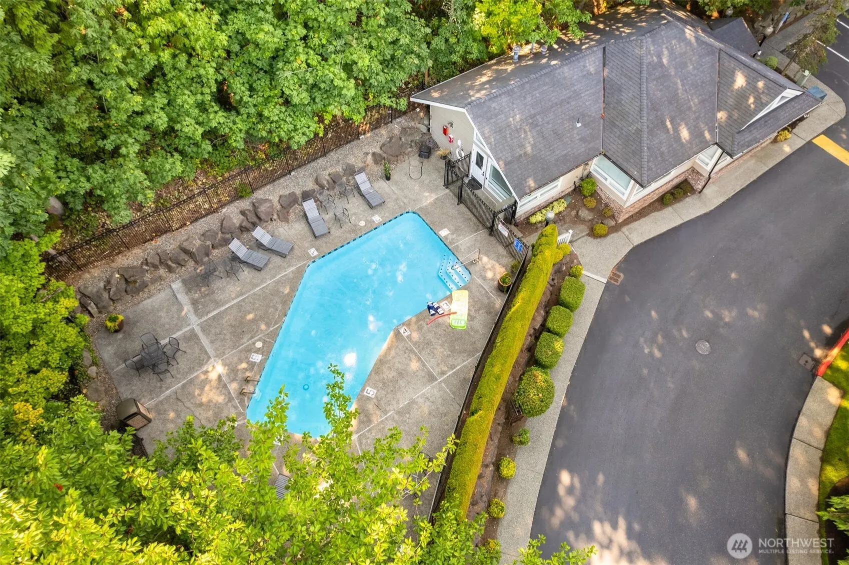 16101 Bothell Everett Hwy #E103, Mill Creek, WA 98012