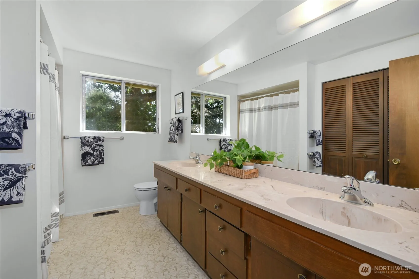 6140 130th Avenue NE, Kirkland, WA 98033