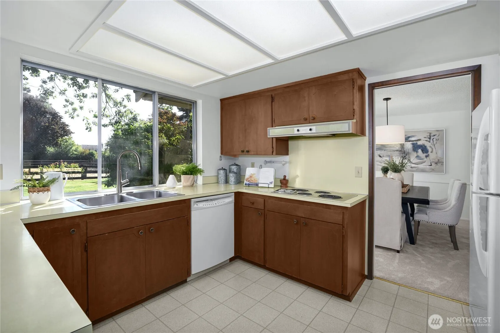 6140 130th Avenue NE, Kirkland, WA 98033