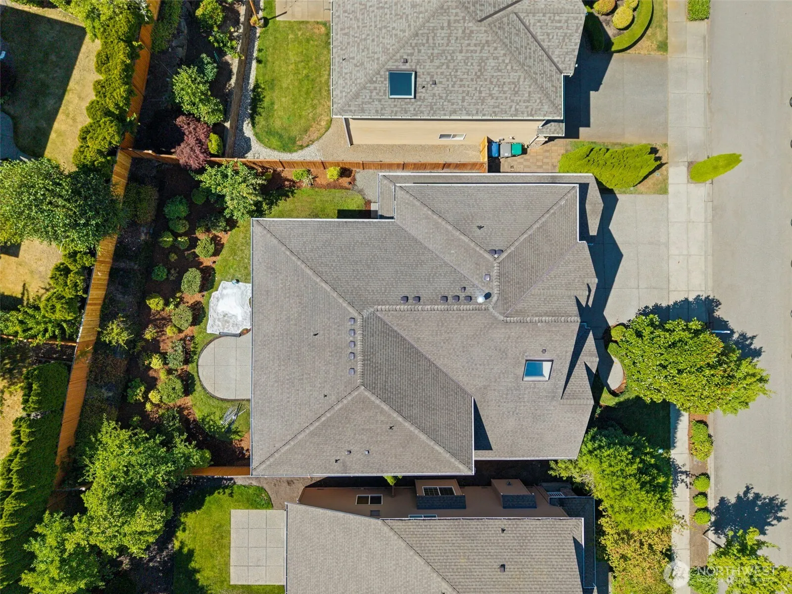 9351 222nd Ave NE, Redmond, WA 98053