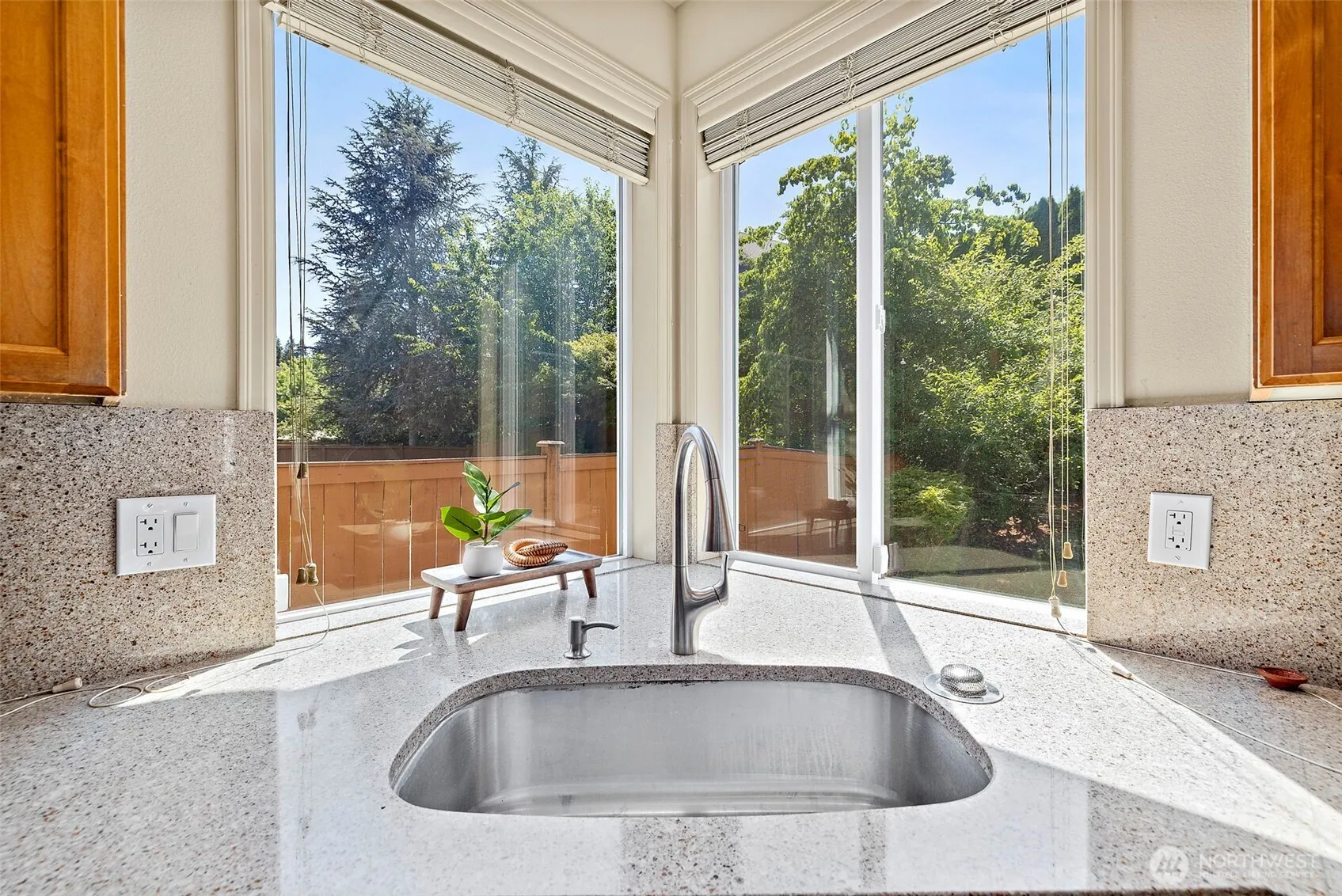 9351 222nd Ave NE, Redmond, WA 98053