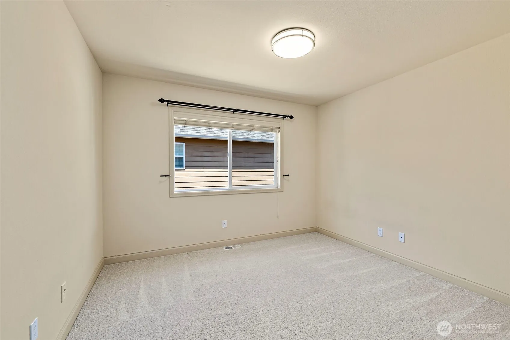 9351 222nd Ave NE, Redmond, WA 98053