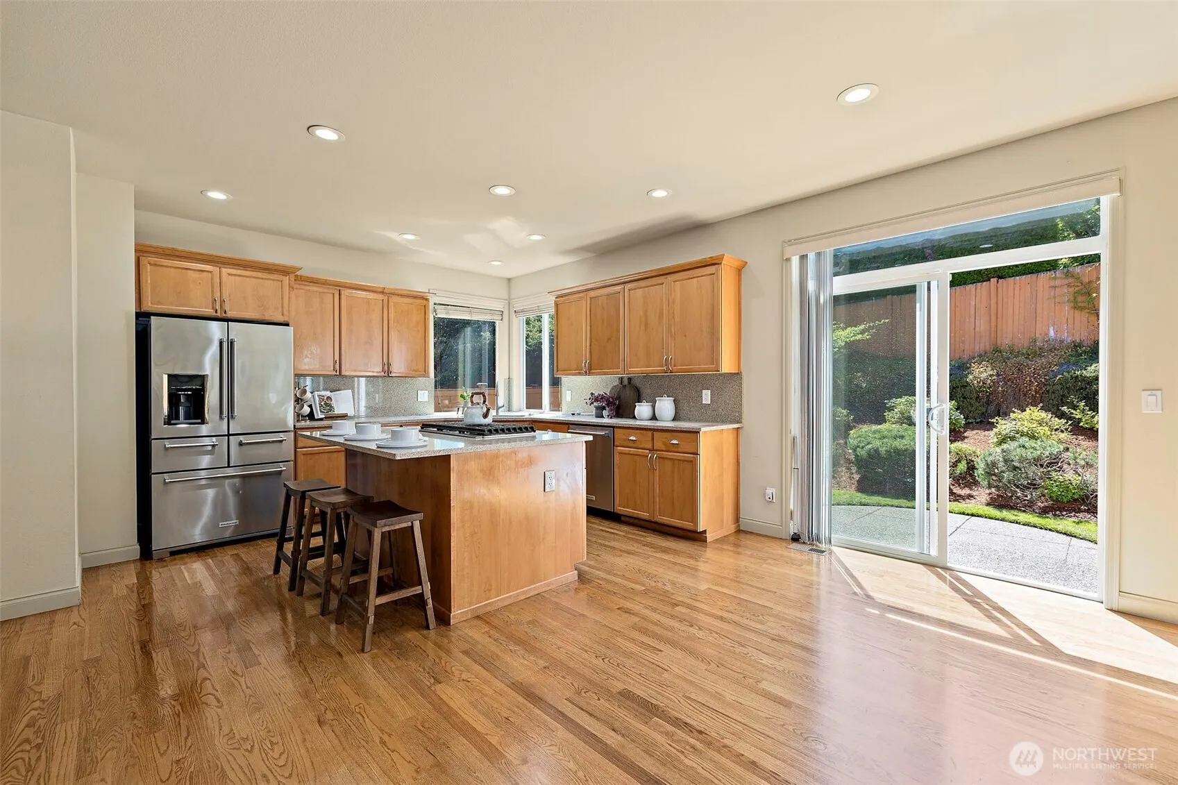9351 222nd Ave NE, Redmond, WA 98053