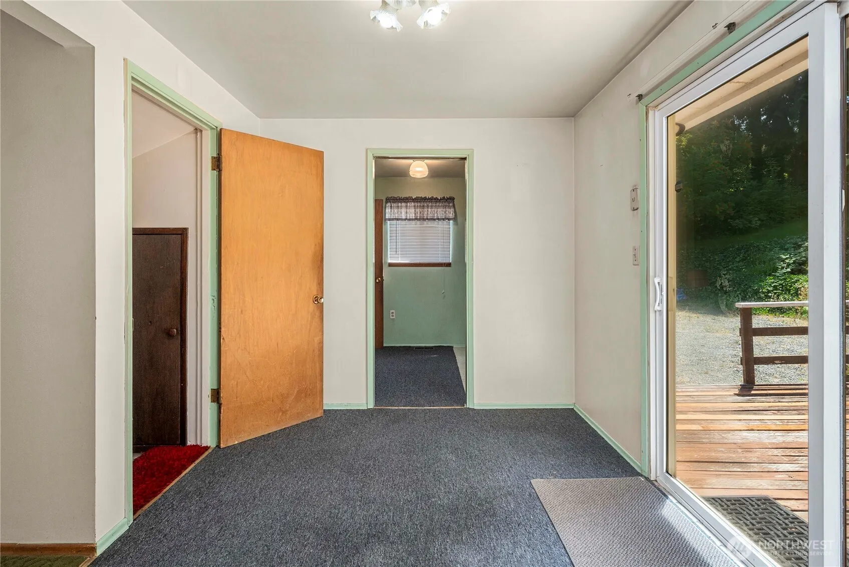 28511 SE Preston Way , Issaquah, WA 98027-8829
