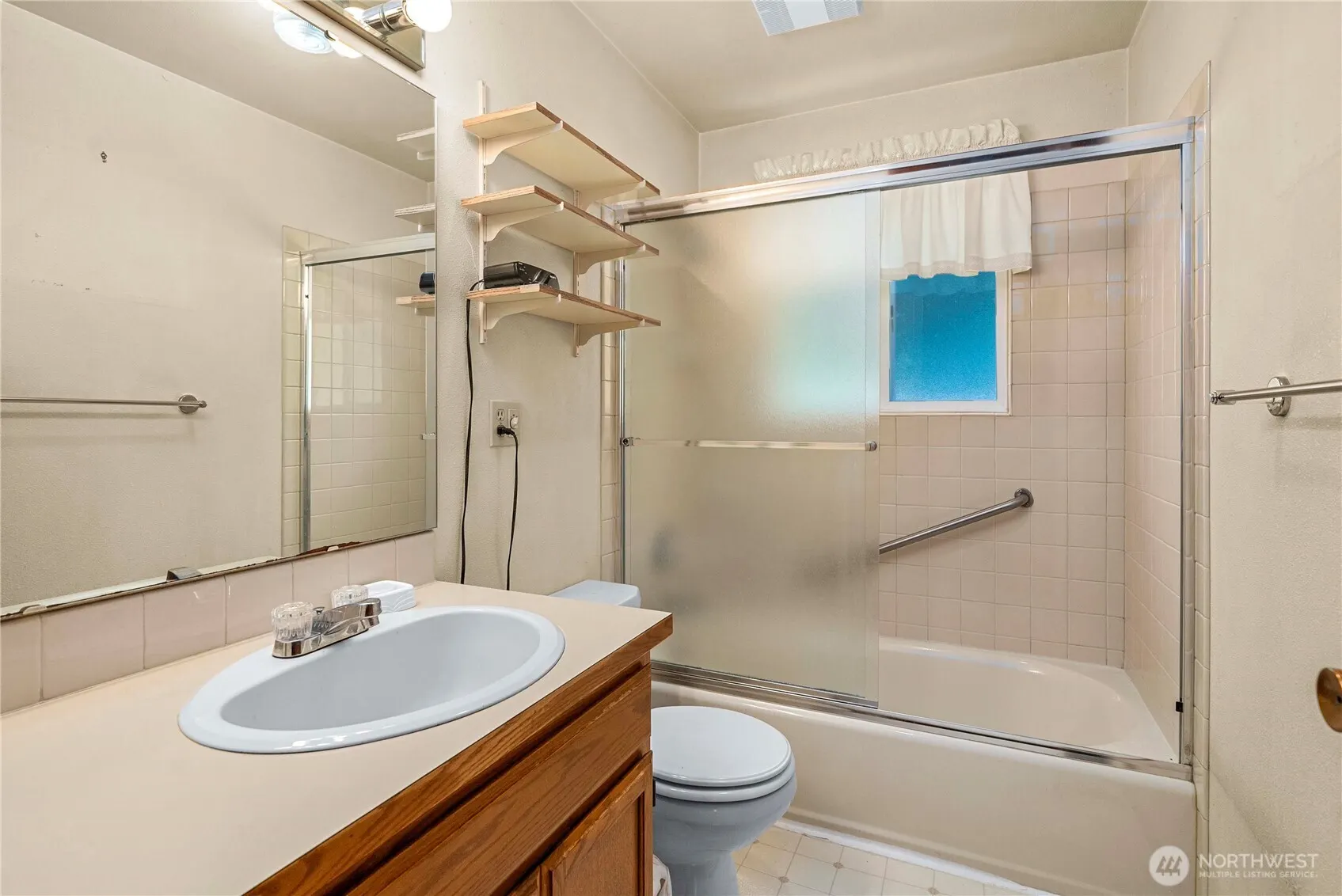 28511 SE Preston Way , Issaquah, WA 98027-8829