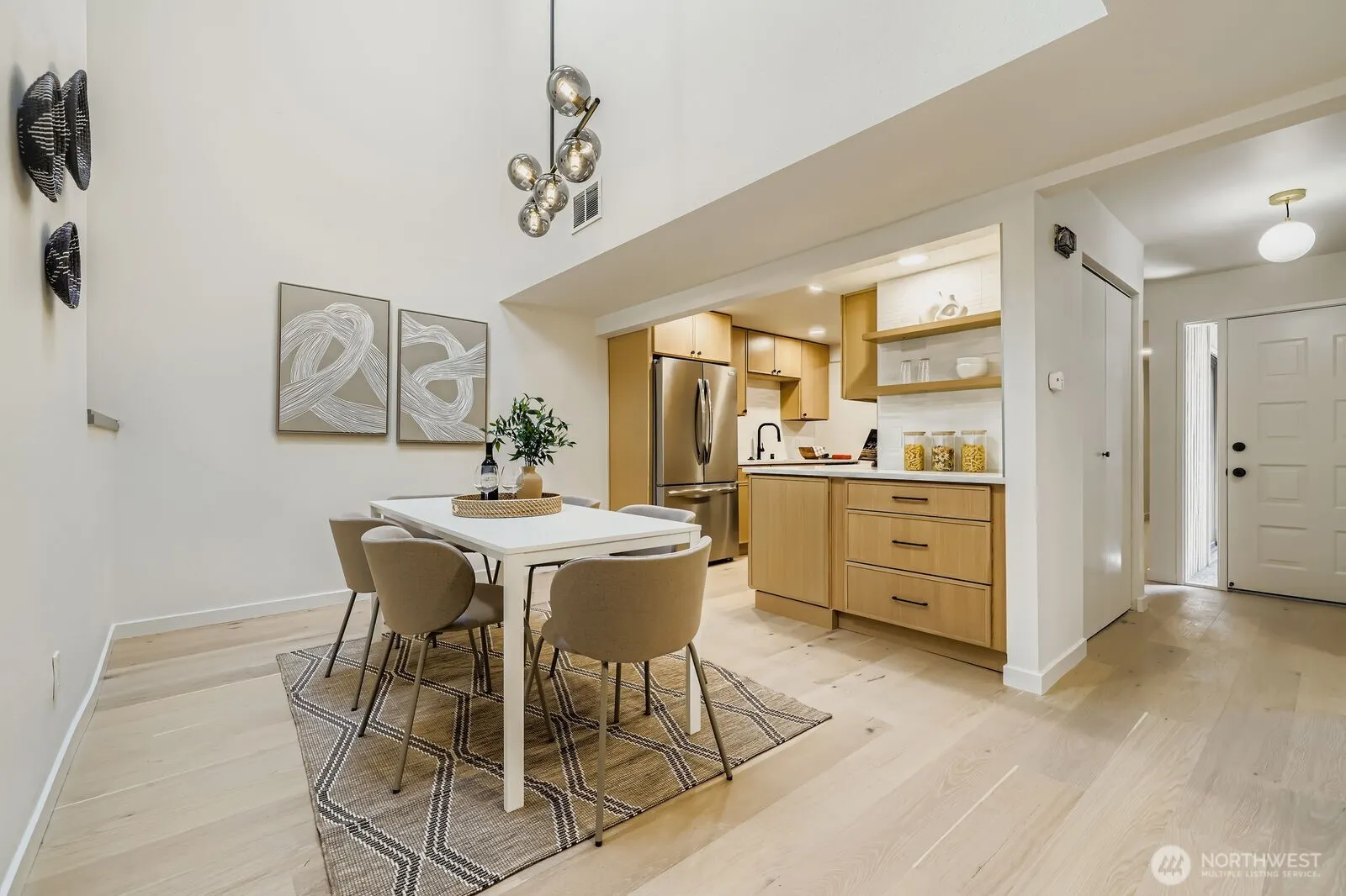 14208 NE 2nd Place , Bellevue, WA 98007
