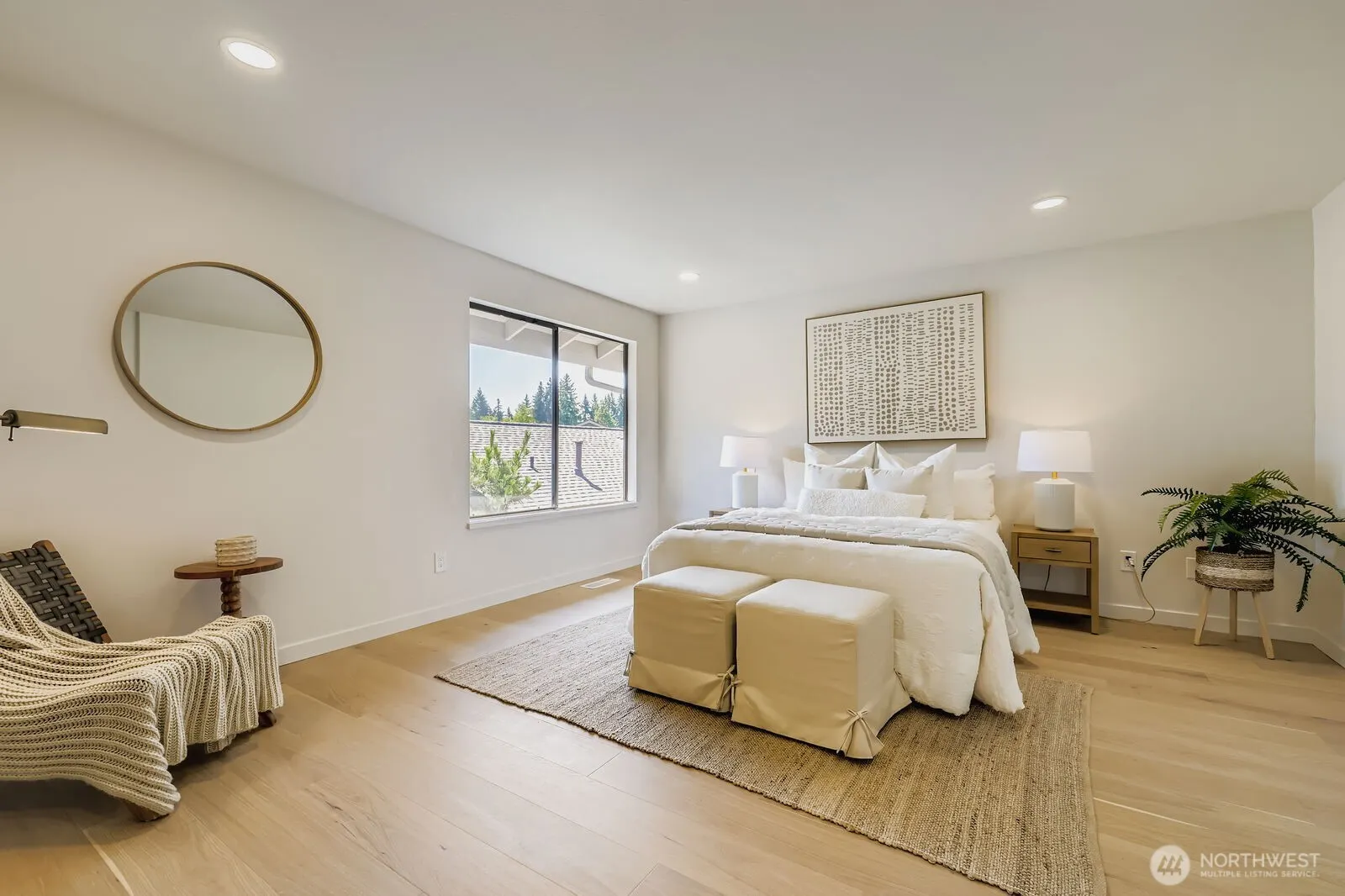 14208 NE 2nd Place , Bellevue, WA 98007