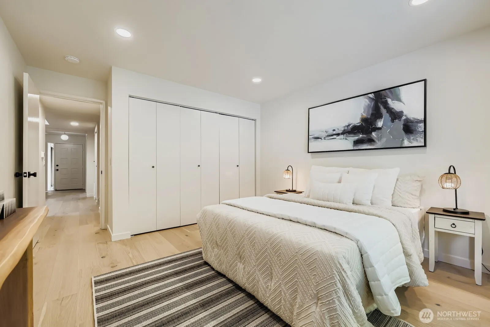 14208 NE 2nd Place , Bellevue, WA 98007
