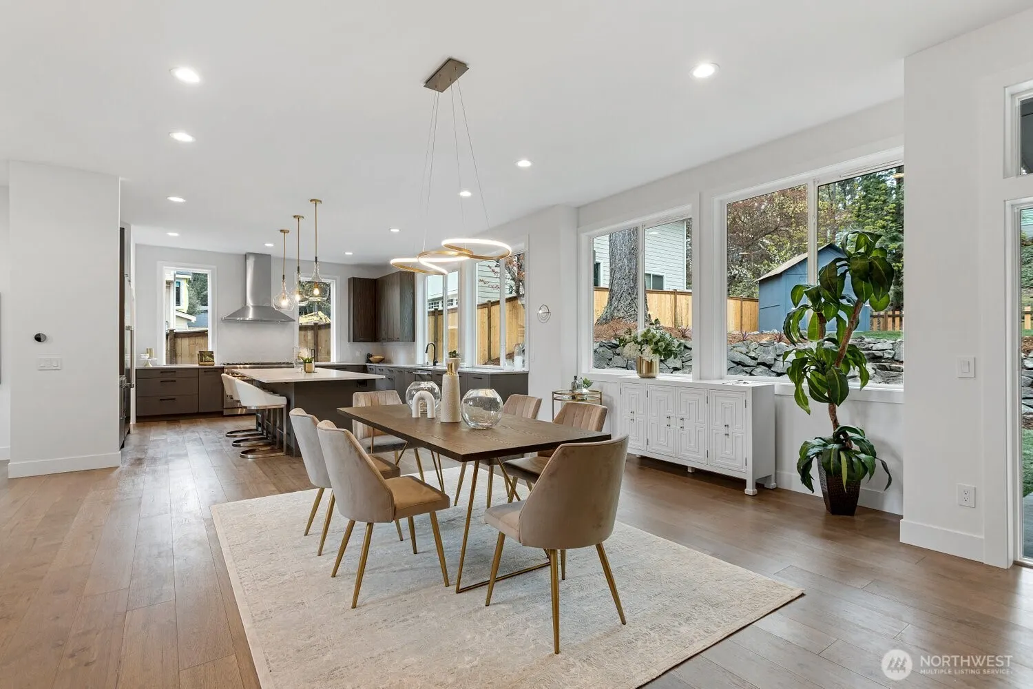 14 158th Place NE, Bellevue, WA 98008