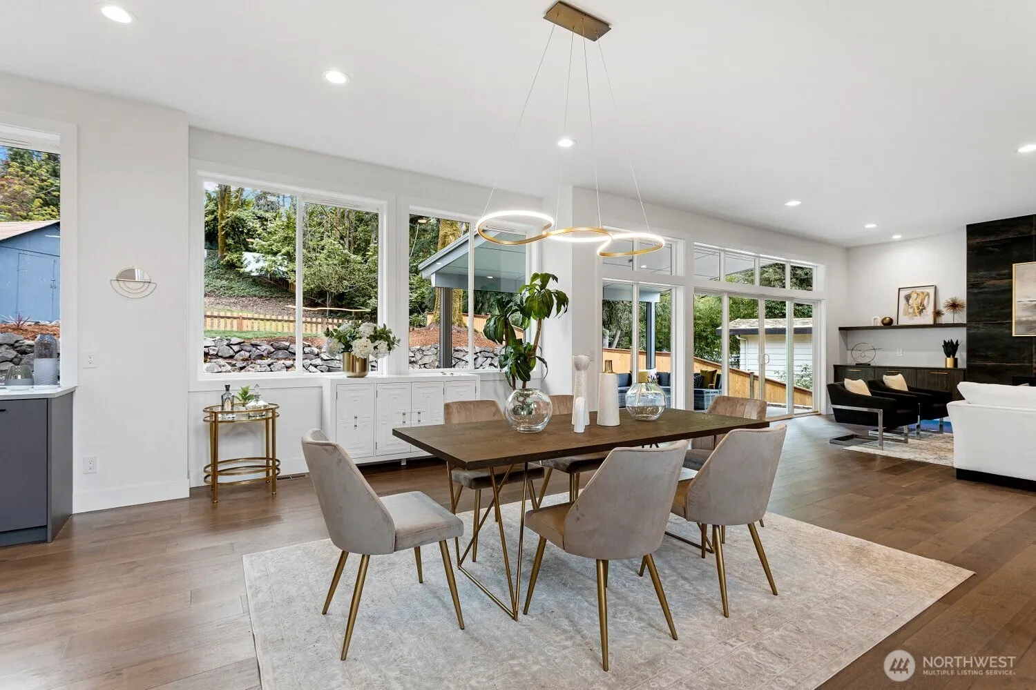 14 158th Place NE, Bellevue, WA 98008