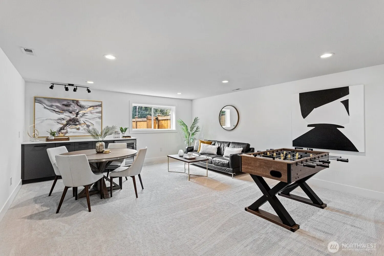 14 158th Place NE, Bellevue, WA 98008