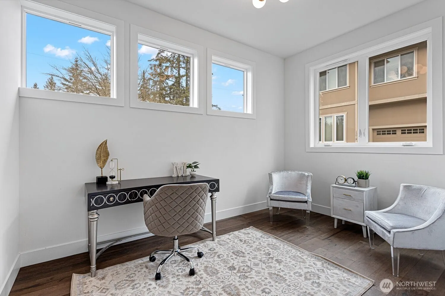 14 158th Place NE, Bellevue, WA 98008