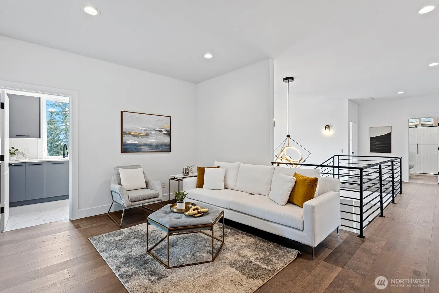 14 158th Place NE, Bellevue, WA 98008