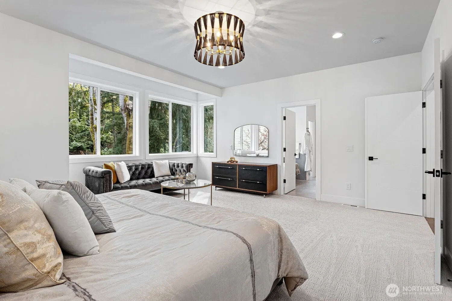 14 158th Place NE, Bellevue, WA 98008