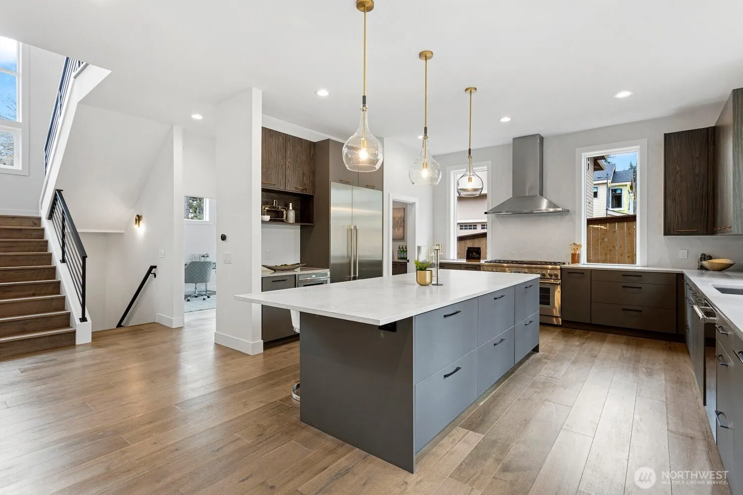 14 158th Place NE, Bellevue, WA 98008