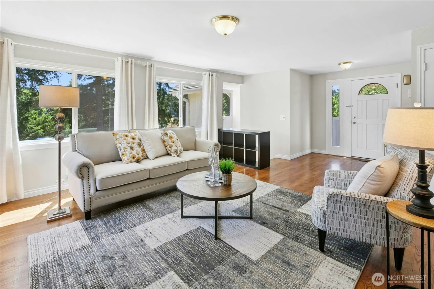 21614 SE May Valley Rd , Issaquah, WA 98027