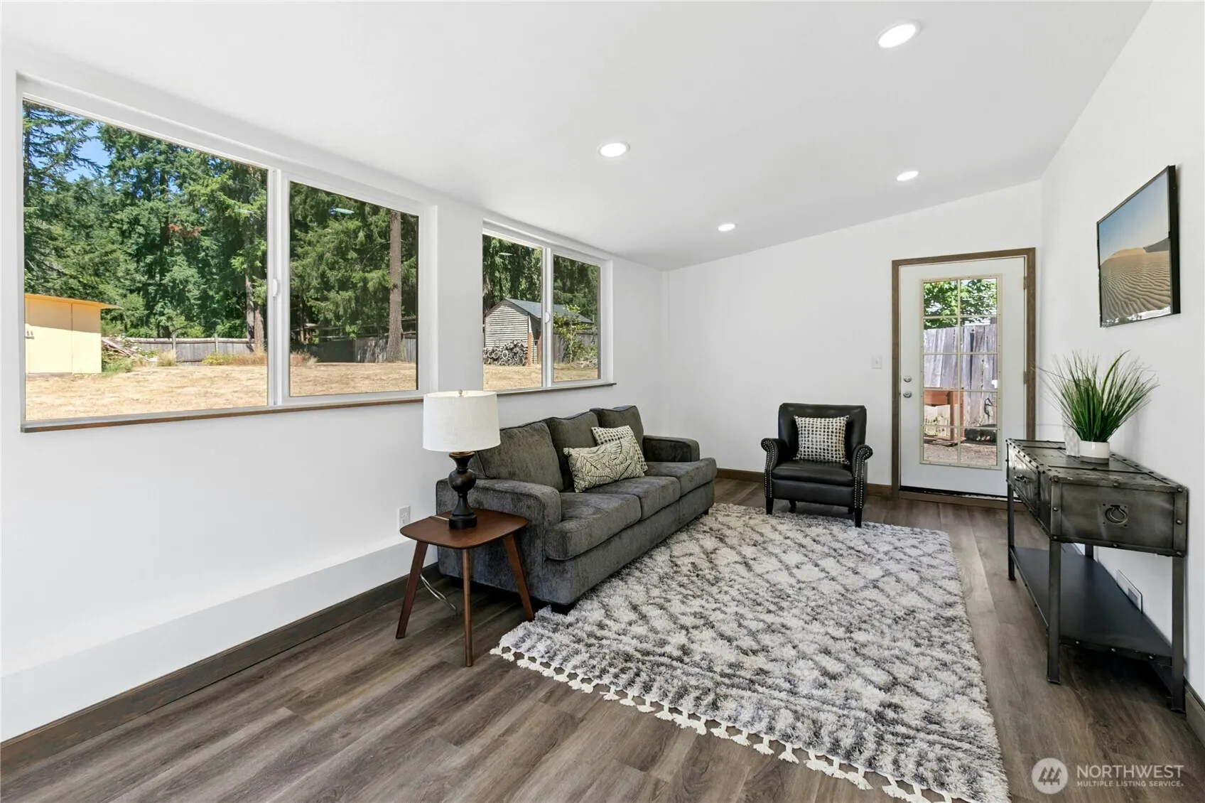 21614 SE May Valley Rd , Issaquah, WA 98027