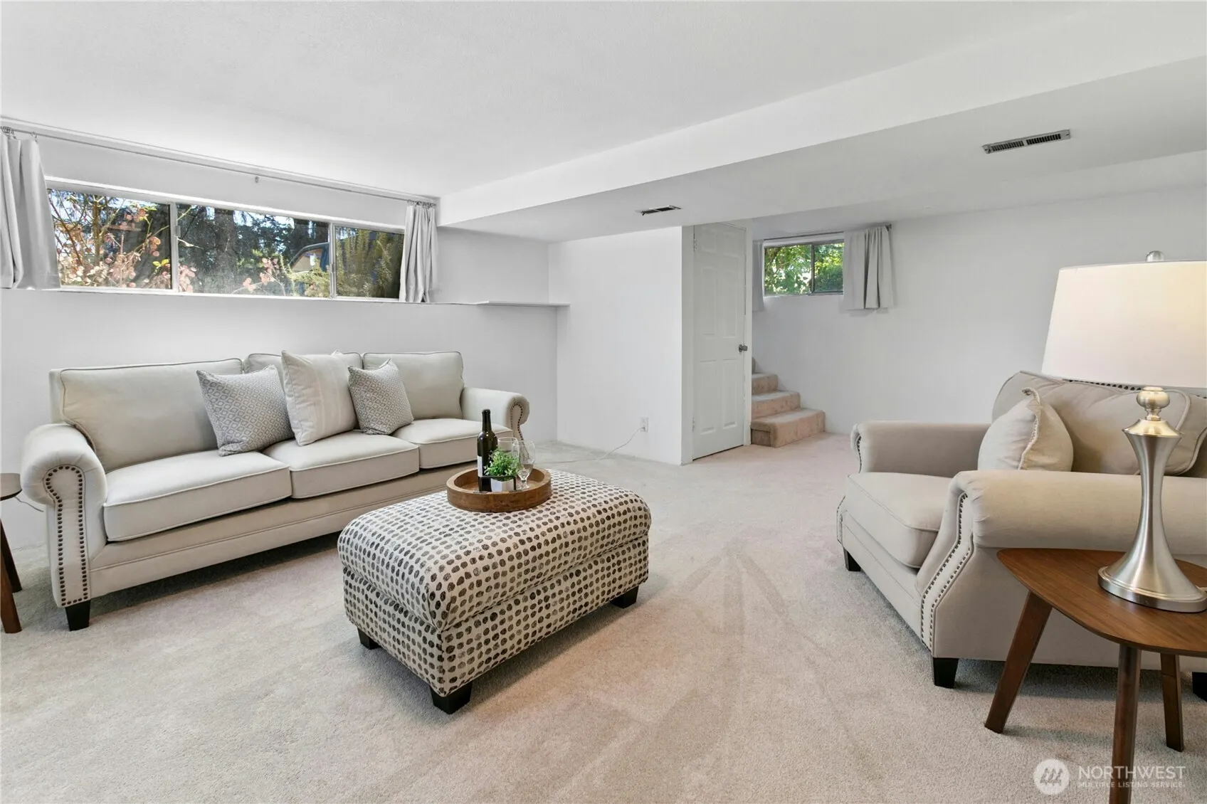 21614 SE May Valley Rd , Issaquah, WA 98027