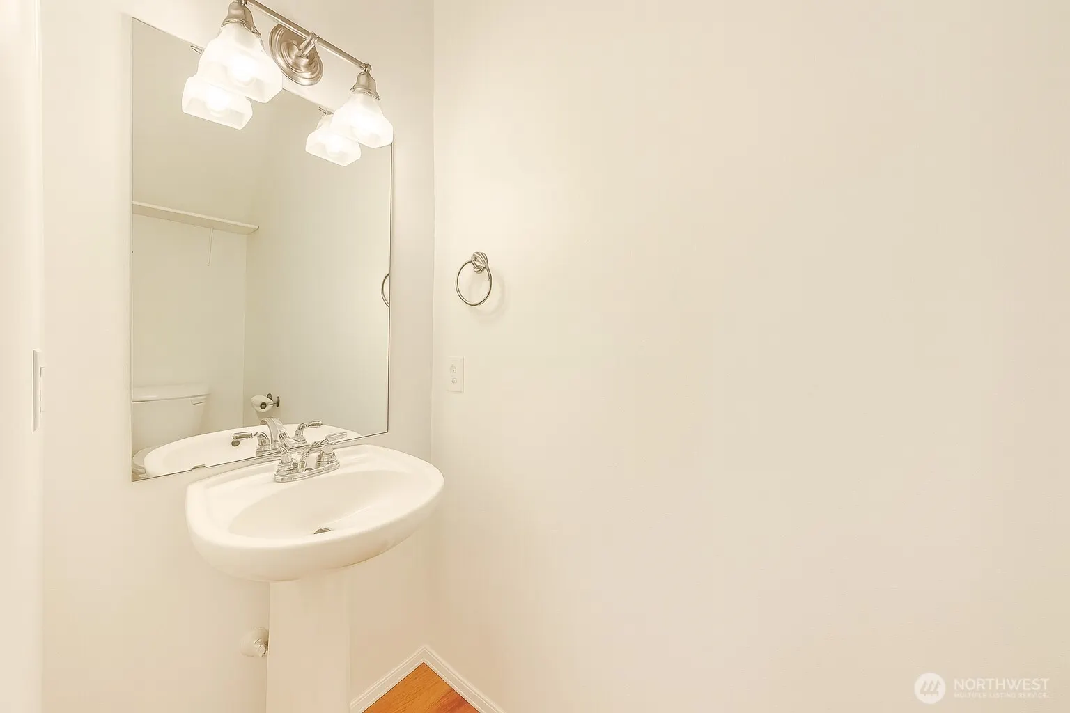 22926 SE 13th Way , Sammamish, WA 98075
